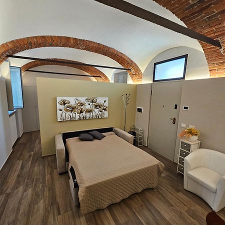Апартаменты Bilocale In Centro Storico! Альба Экстерьер фото