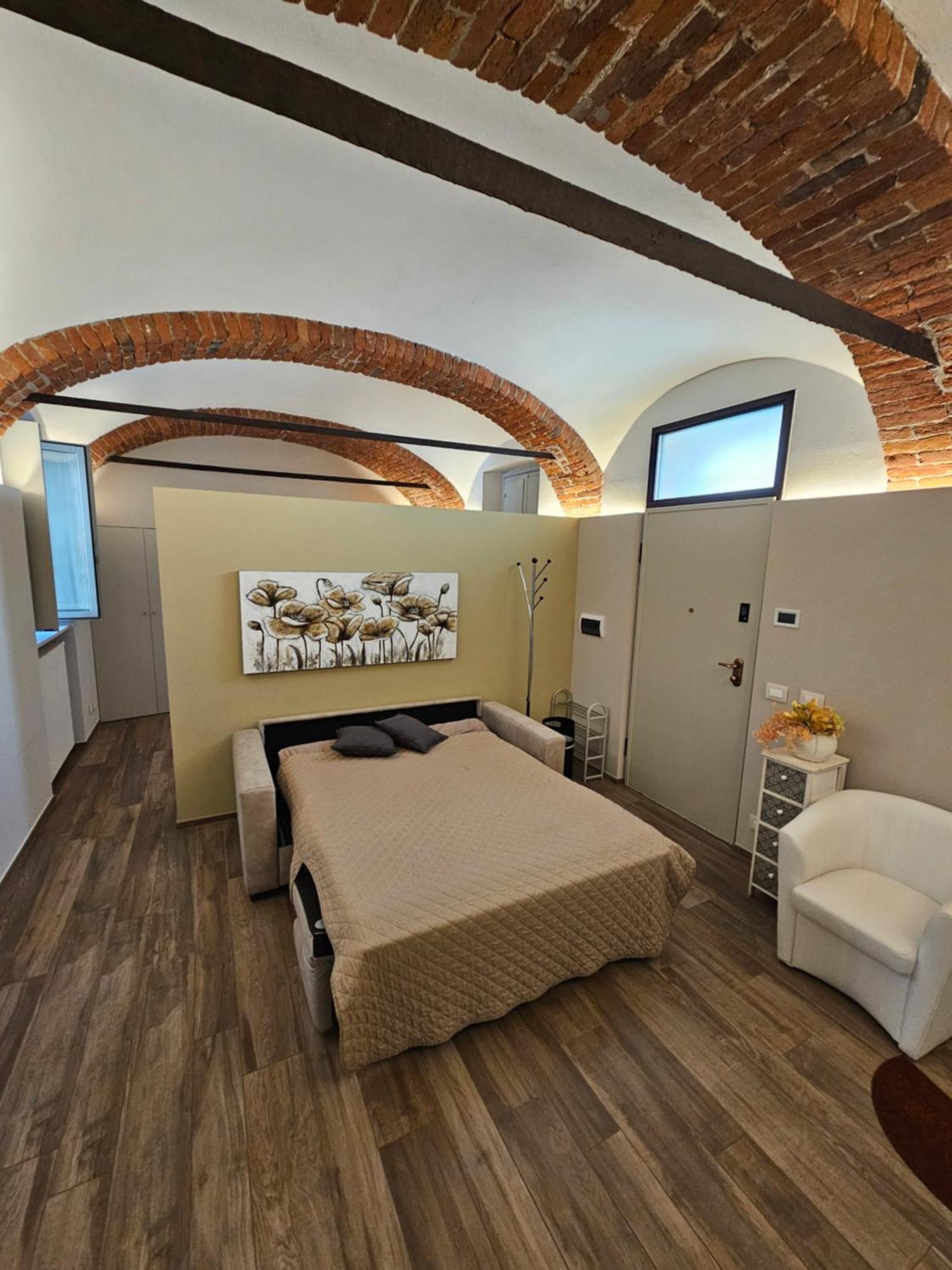 Апартаменты Bilocale In Centro Storico! Альба Экстерьер фото
