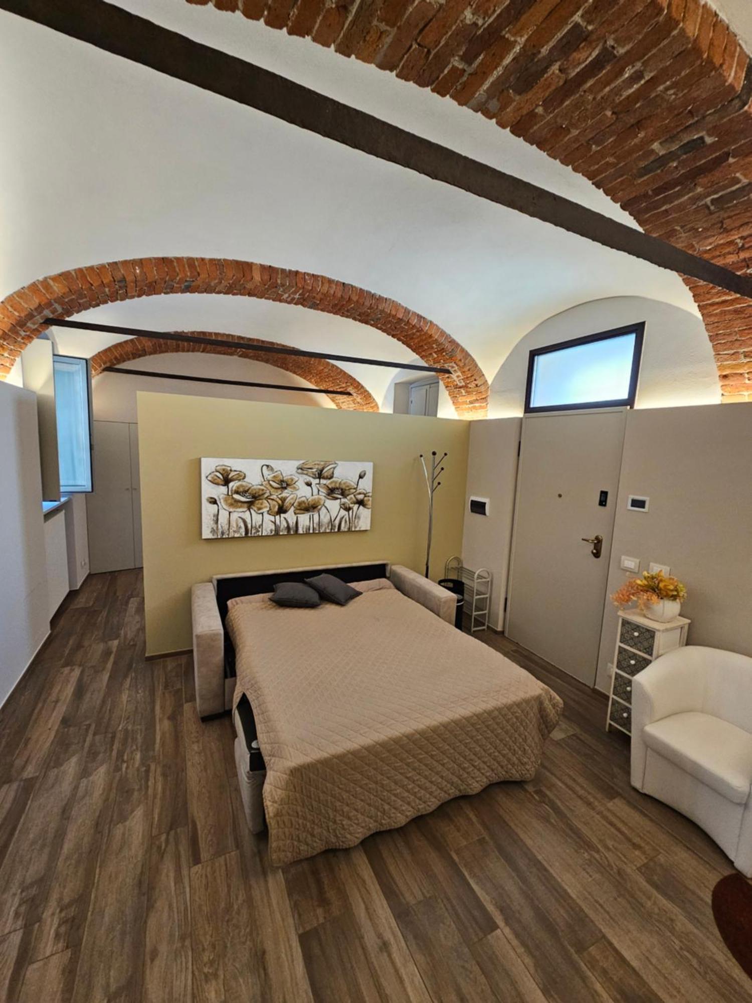 Апартаменты Bilocale In Centro Storico! Альба Экстерьер фото